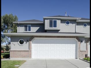 113 N Hillsborough Dr, Pleasant View, UT 84414