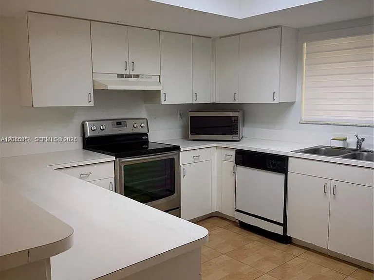 14911 SW 80th St #111 — Photo 3