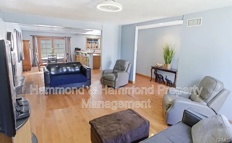 4 bed, 2.0 bath, 1570 sqft, $5,295 — Photo 4