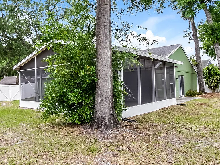 1962 Shannon Ln — Photo 3