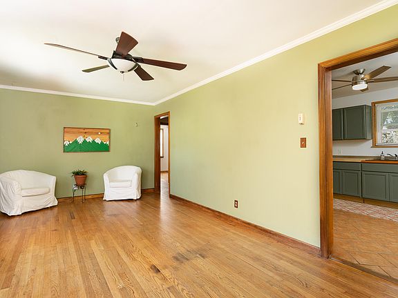 5th image of 2631 SE Bafford Pl