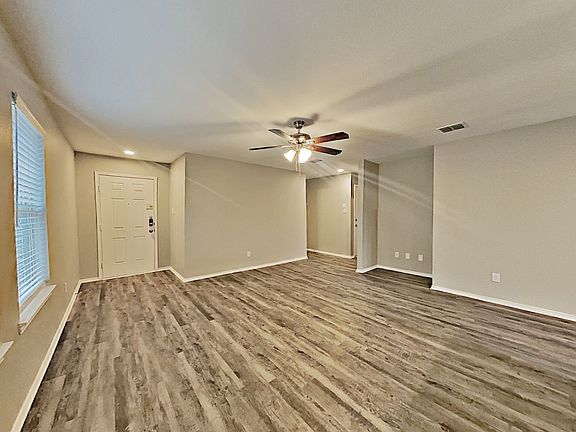 4th image of 12700 Ocean Spray Dr