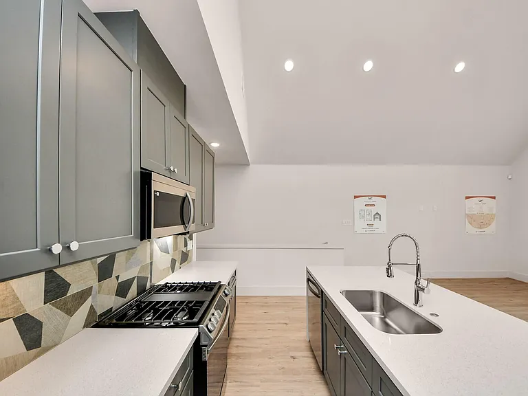 1044 Homer St — Photo 18