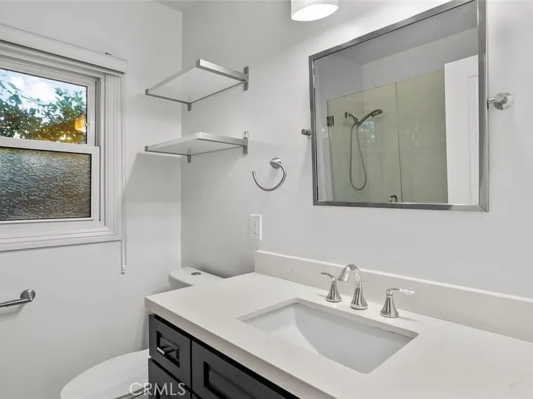 3131 Livonia Ave — Photo 20