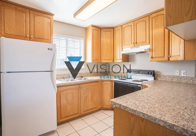 909 N 500 W #12 — Photo 7