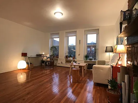 Rented by Owner | media 1