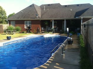 545 Lake South Dr SW, Hartselle, AL 35640