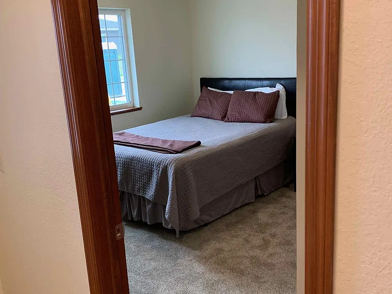 771 James Dr — Photo 2