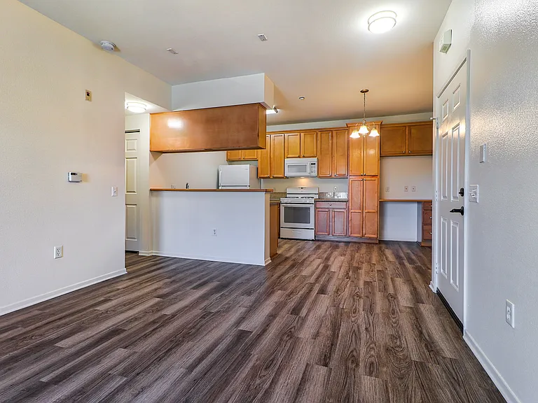 Baywood Villas — Photo 11