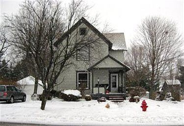 1st image of 116 W Schultz Ave