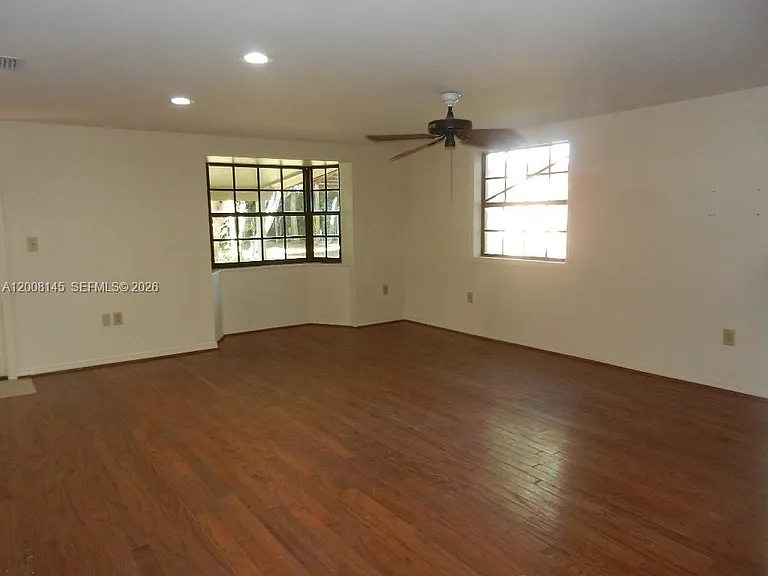 18950 SW 240th St — Photo 10
