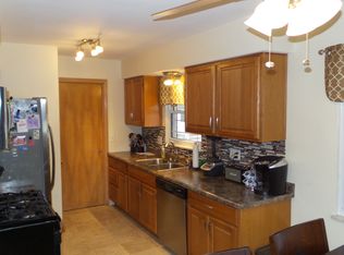 313 Vernis Pl, Rossford, OH