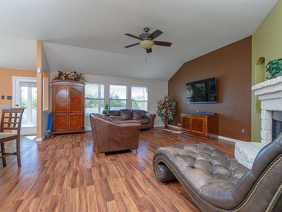 5th image of 6705 Sierra Madre Dr