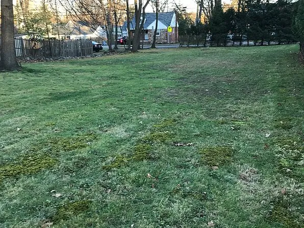 64 Monroe St, Waldwick, NJ 07463