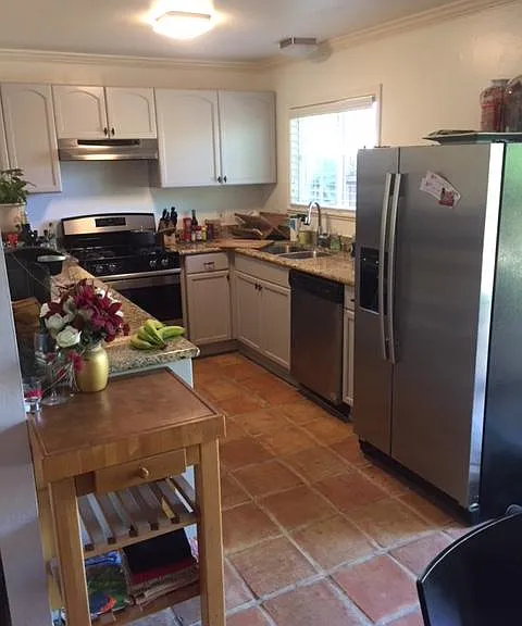 3904 Solomon Ave — Photo 4