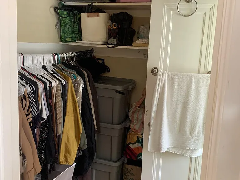 137 E Chestnut St #8 — Photo 10