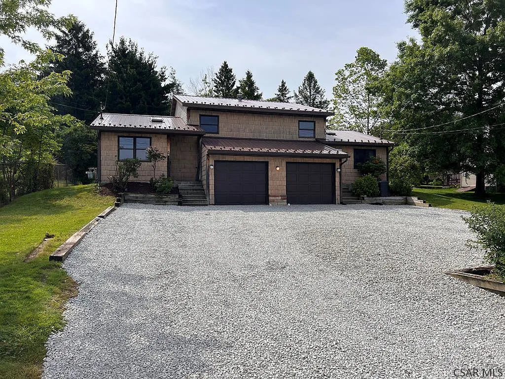 2 bed, 1.5 bath, 1400 sqft, $1,100 — Photo 3