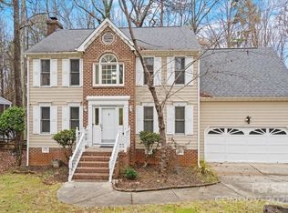 9530 Harris Glen Dr, Charlotte, NC 28269