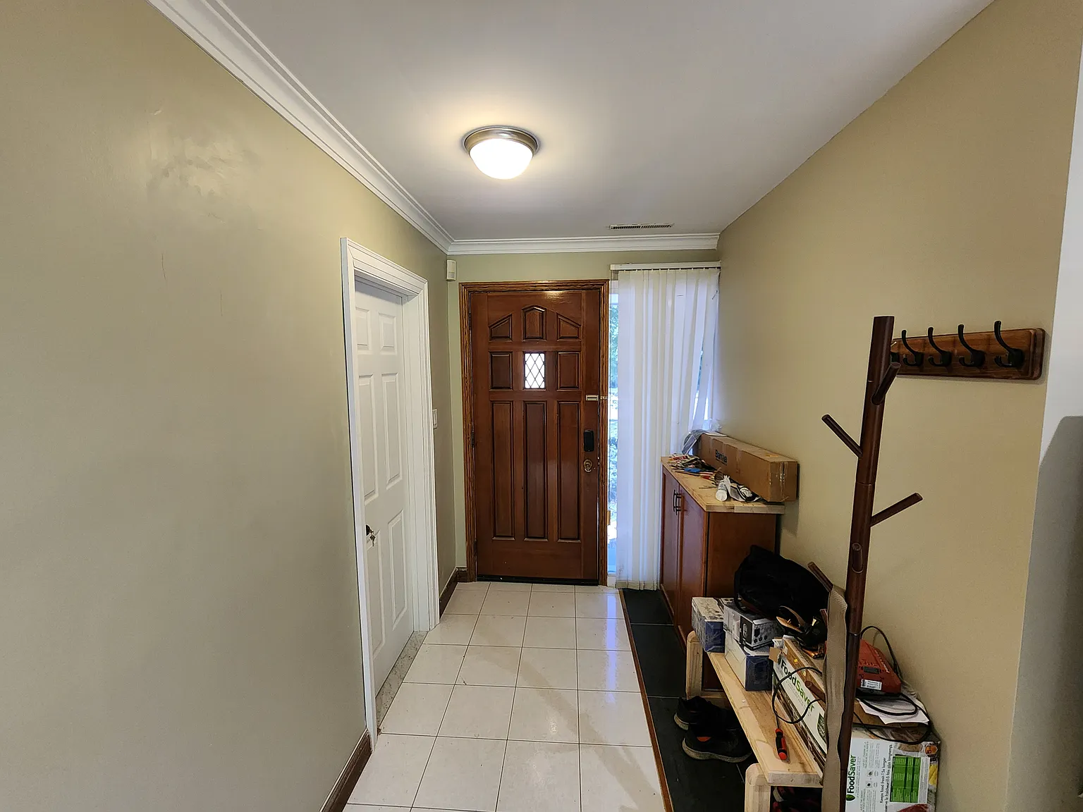 3 bed, $4,200 — Photo 2
