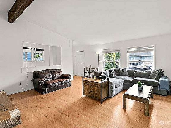 5th image of 1343 N Wycoff Avenue