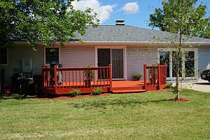5th image of 4001 Thornwood Dr