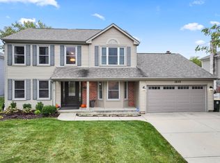 1845 Maryland Dr, Elk Grove Village, IL
