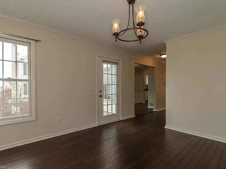 8317 Beacon Pl — Photo 10