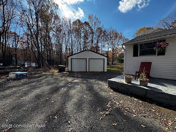 4th image of 3320 Wilson Ln
