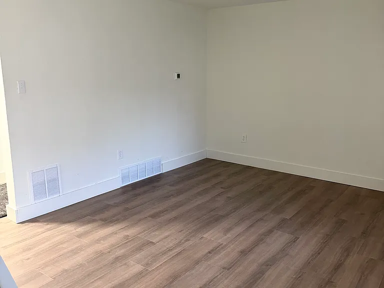 120 Parma Ave — Photo 4