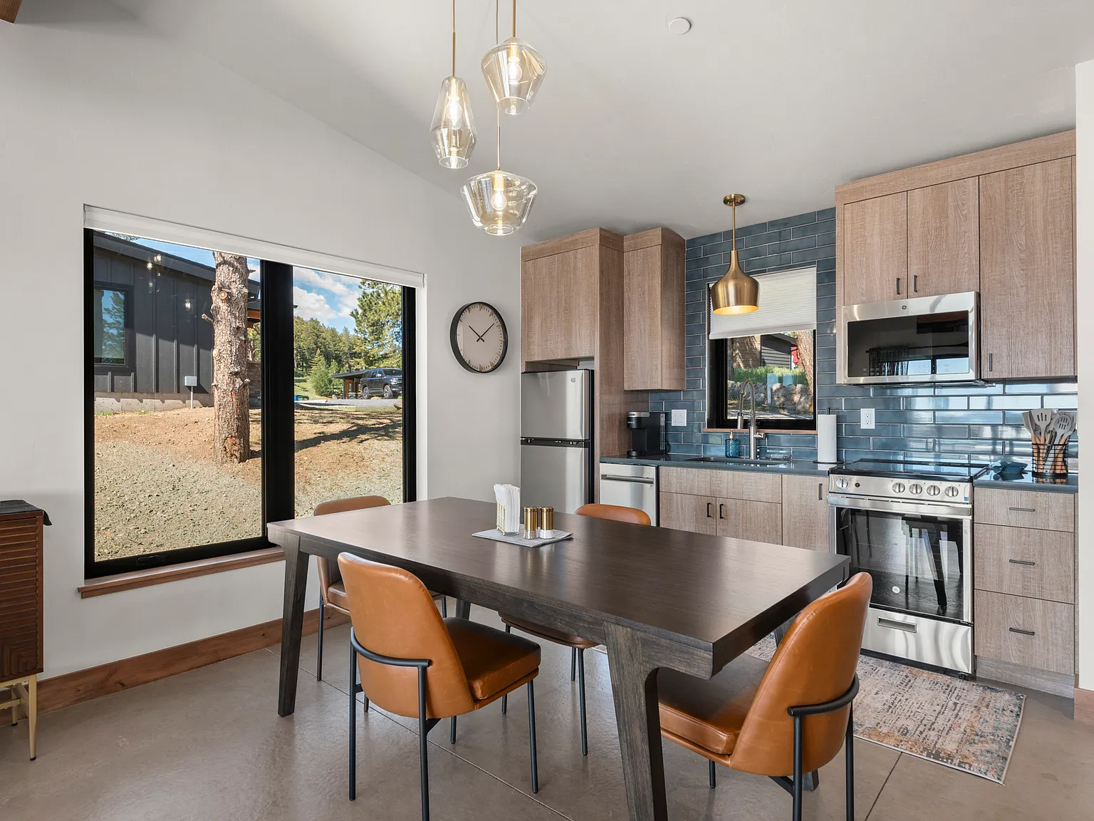 1 bed, 750 sqft, $3,950 — Photo 3