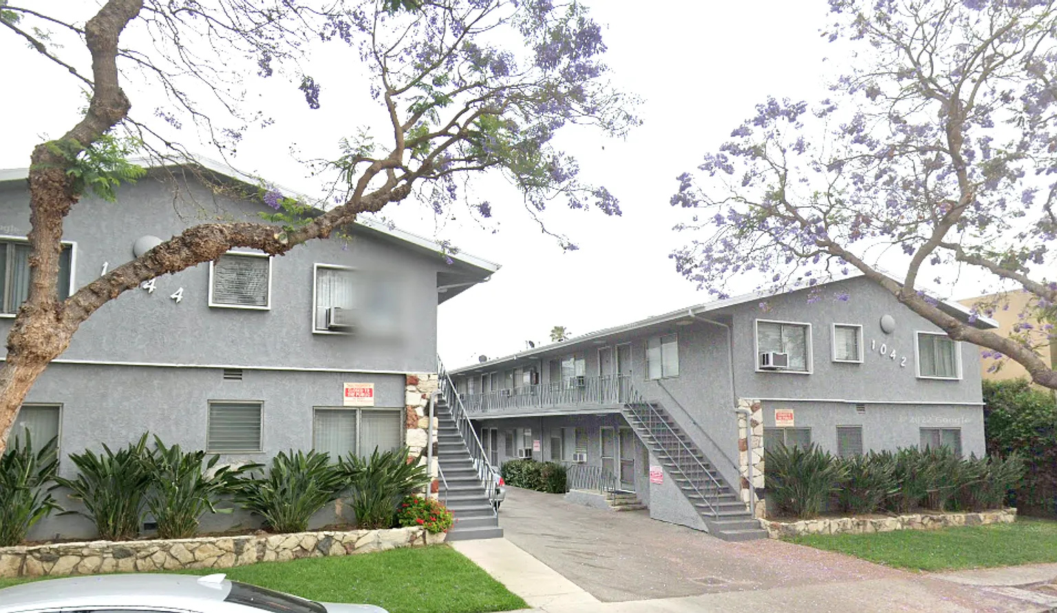 1042 Stanley — Photo 2