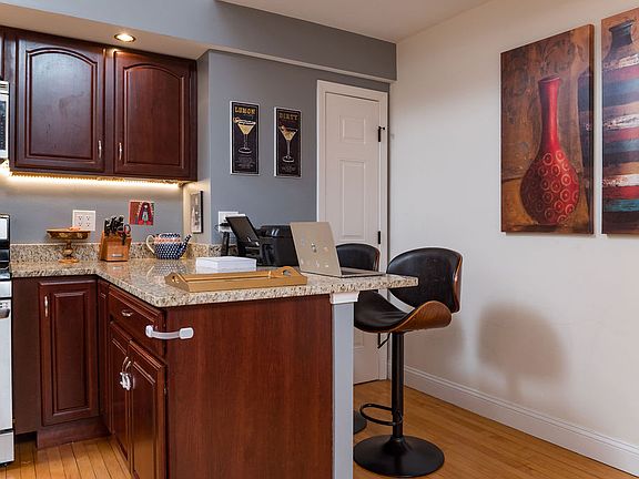 5th image of 50 Belle Ave Unit 102