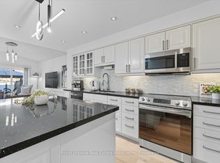 443 Stonetree Ct, Mississauga, ON L5B 4H3