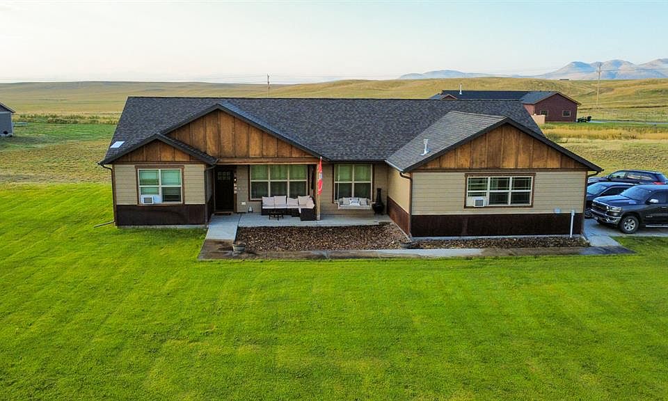 1st image of 45 Wild Rye Pl