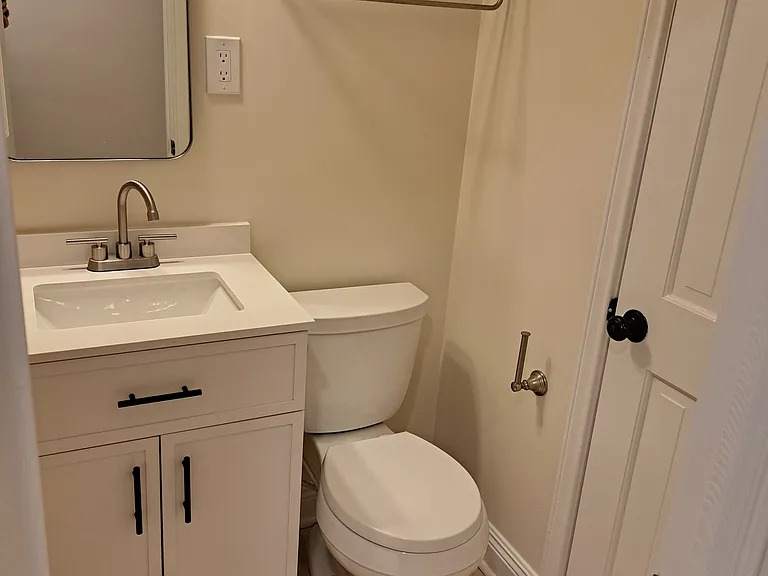617 Dauphine St #9 — Photo 12