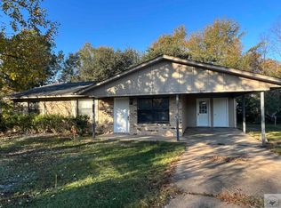 805 Hummingbird Trl, Atlanta, TX 75551