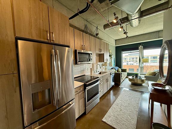 2nd image of 728 3rd St N Unit 706