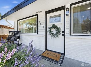 1615 N 196th Place, Shoreline, WA 98133