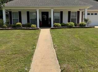 904 Huck Finn Blvd, Redfield, AR 72132