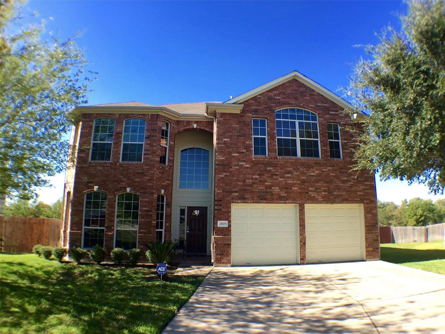 5 bed, 3.0 bath, 3153 sqft, $2,295 — Photo 1