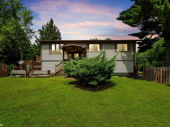 2431 Road 1325, Oquawka, IL 61469