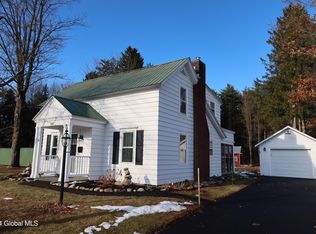 139 Dixon Rd, Queensbury, NY 12804