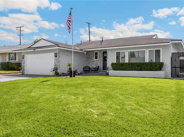 14510 Neargrove Rd, La Mirada, CA 90638