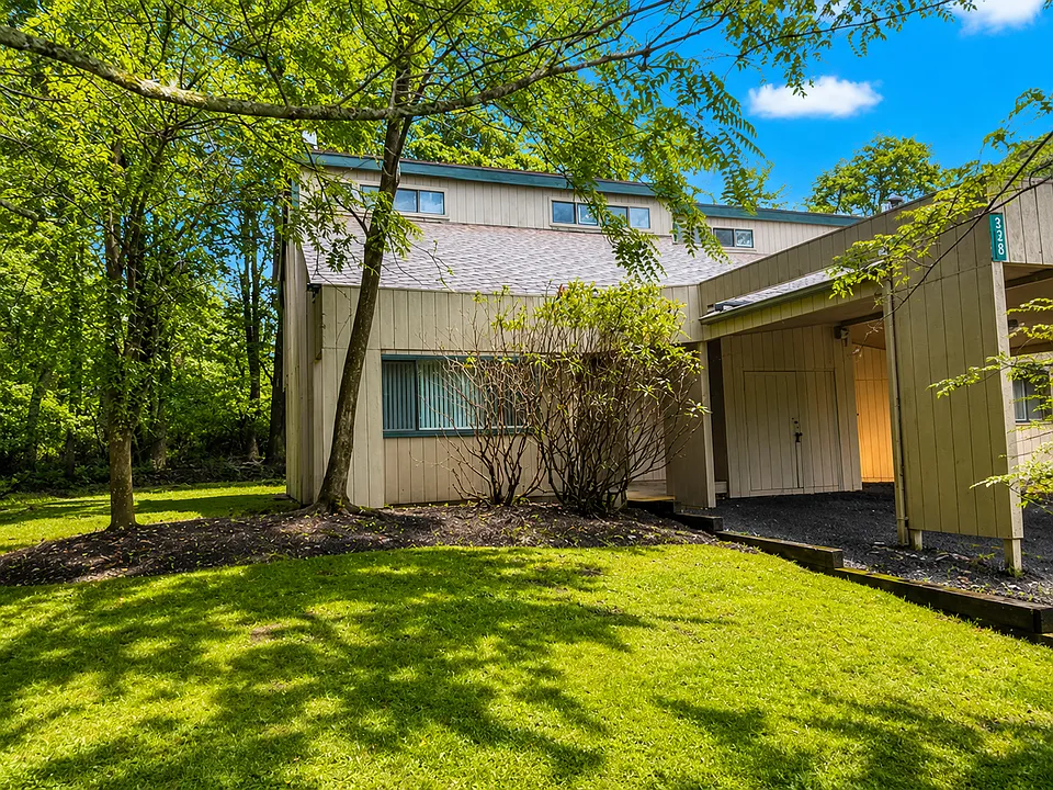 238 Evergreen Ct
