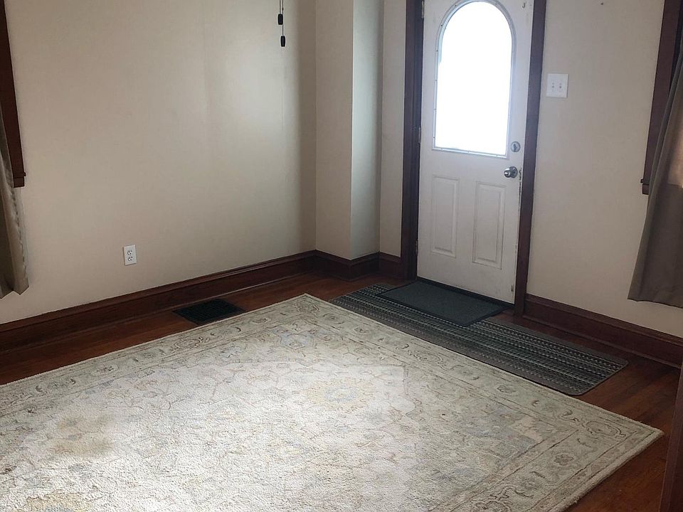 Living room / Entrance
