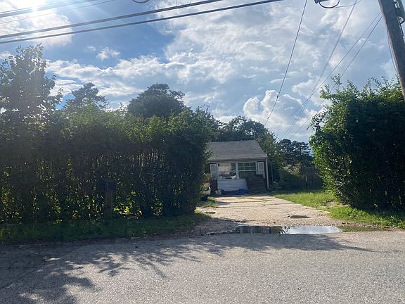 3rd image of 1744 N Thompson Dr