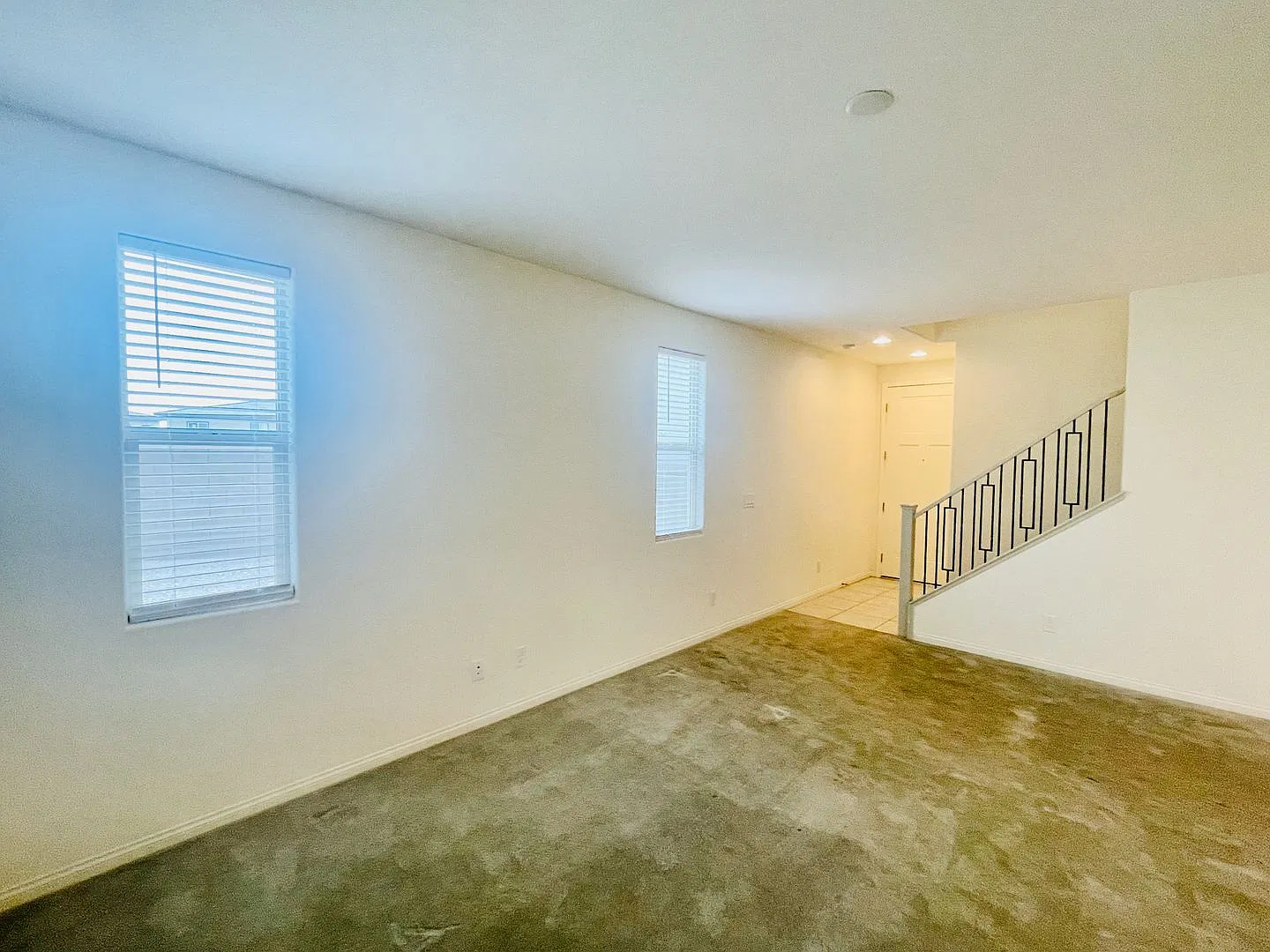Stone Bridge in Summerlin 2 Bd, 2.5 Bth, Loft and Covered Patio — Photo 3