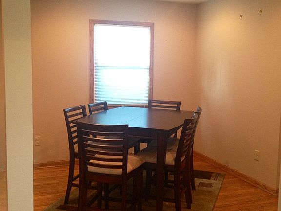 5th image of 2200 Schubert St