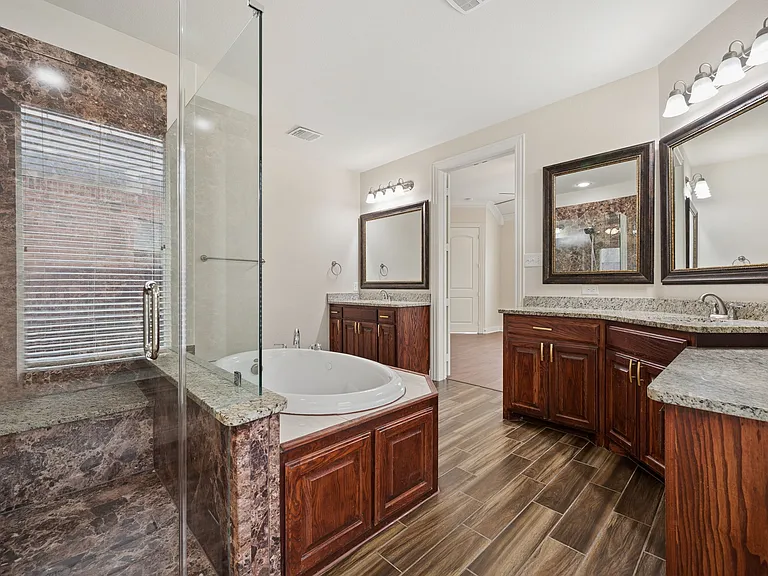 9813 Karlovich Dr — Photo 11