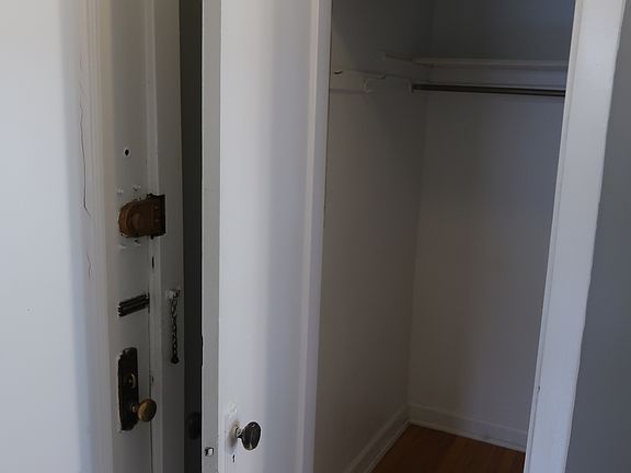 5th image of 2507 W Winnemac Ave #5